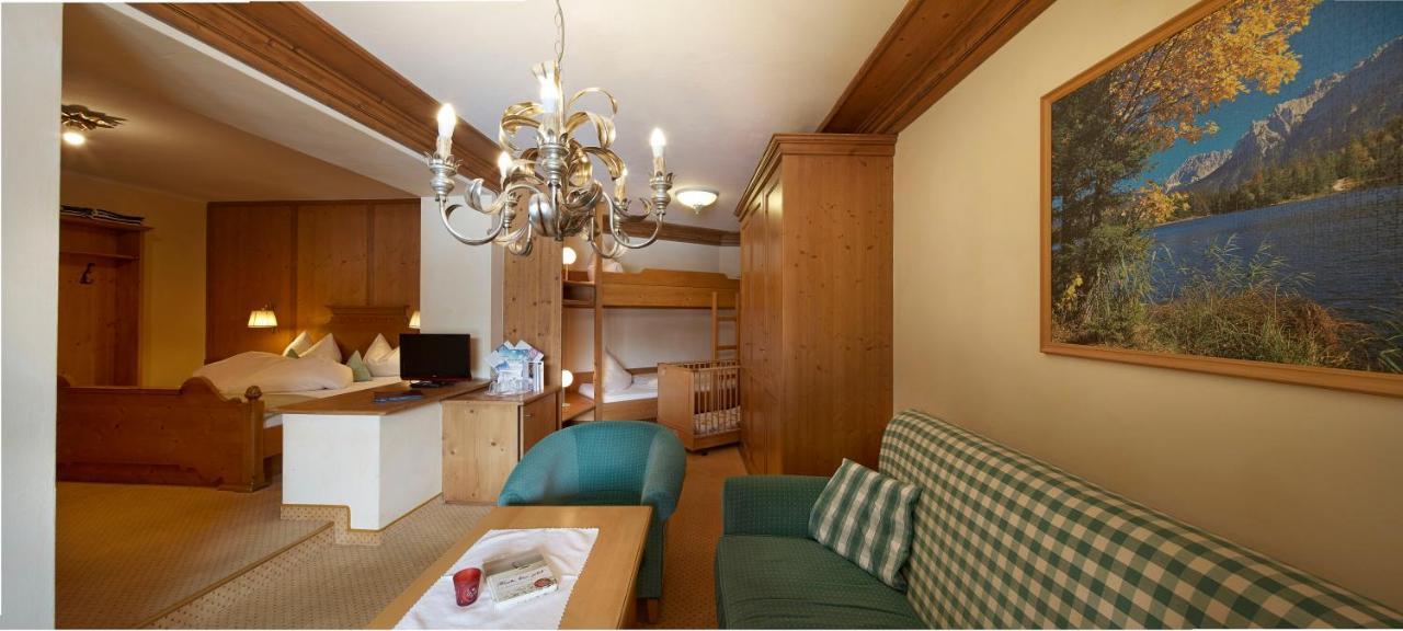 Hotel Lumberger Hof Grän エクステリア 写真